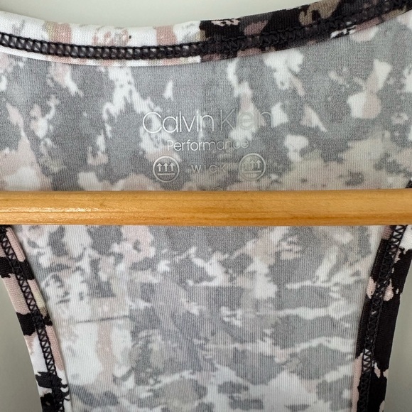 Calvin Klein Leopard Print Crop Tank Top Small NWT - Picture 4 of 7